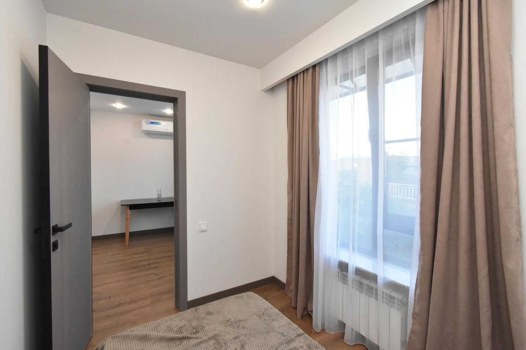 Beautiful Apartment Near The Republic Square Єреван Екстер'єр фото